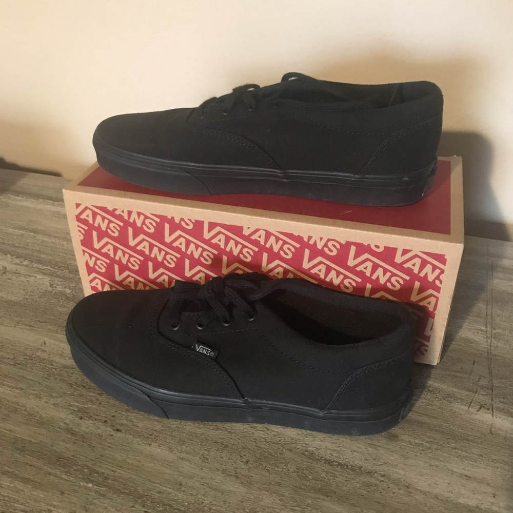 Brand New Black Vans! Size 9 - Picture 4 of 12